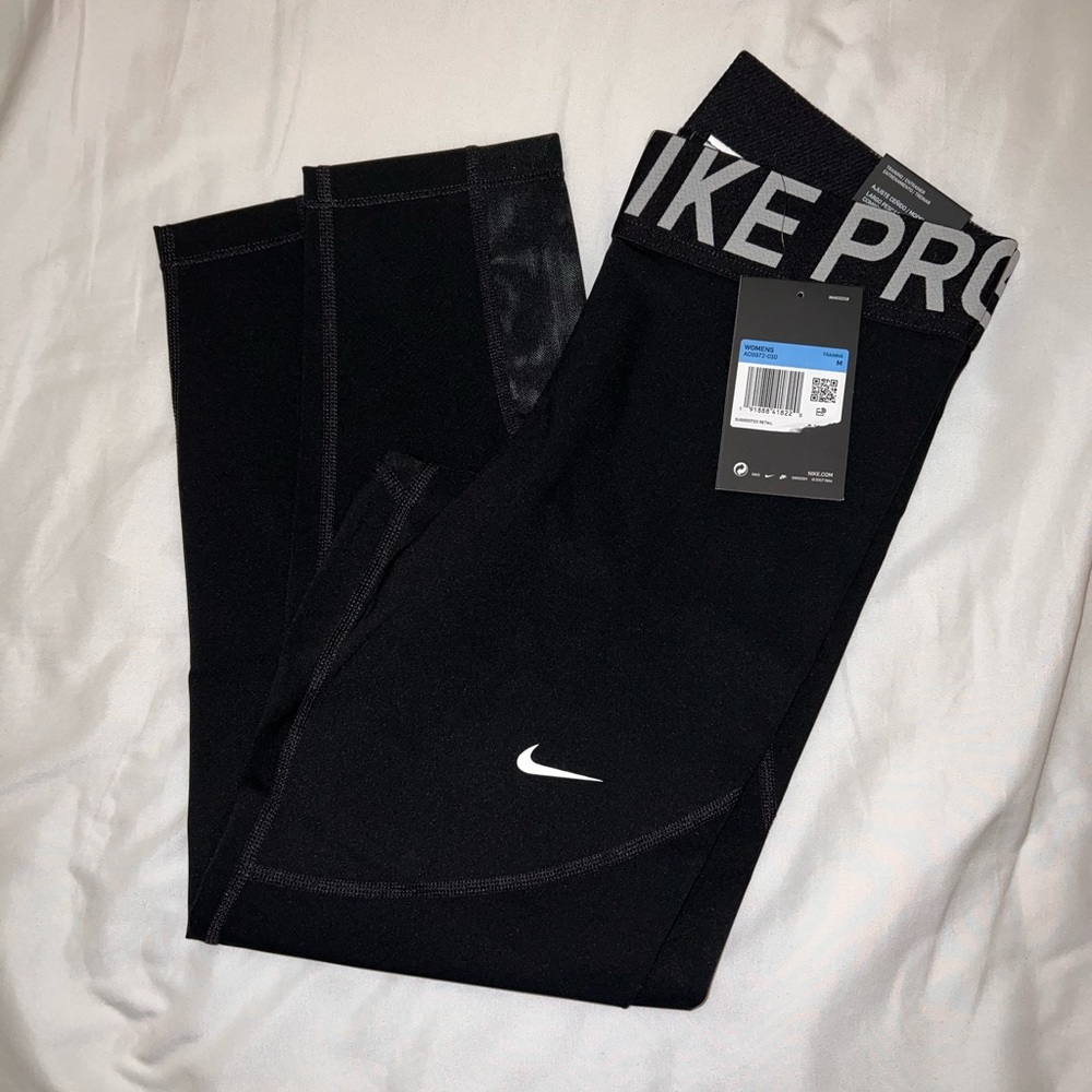 NWT Nike pro legging